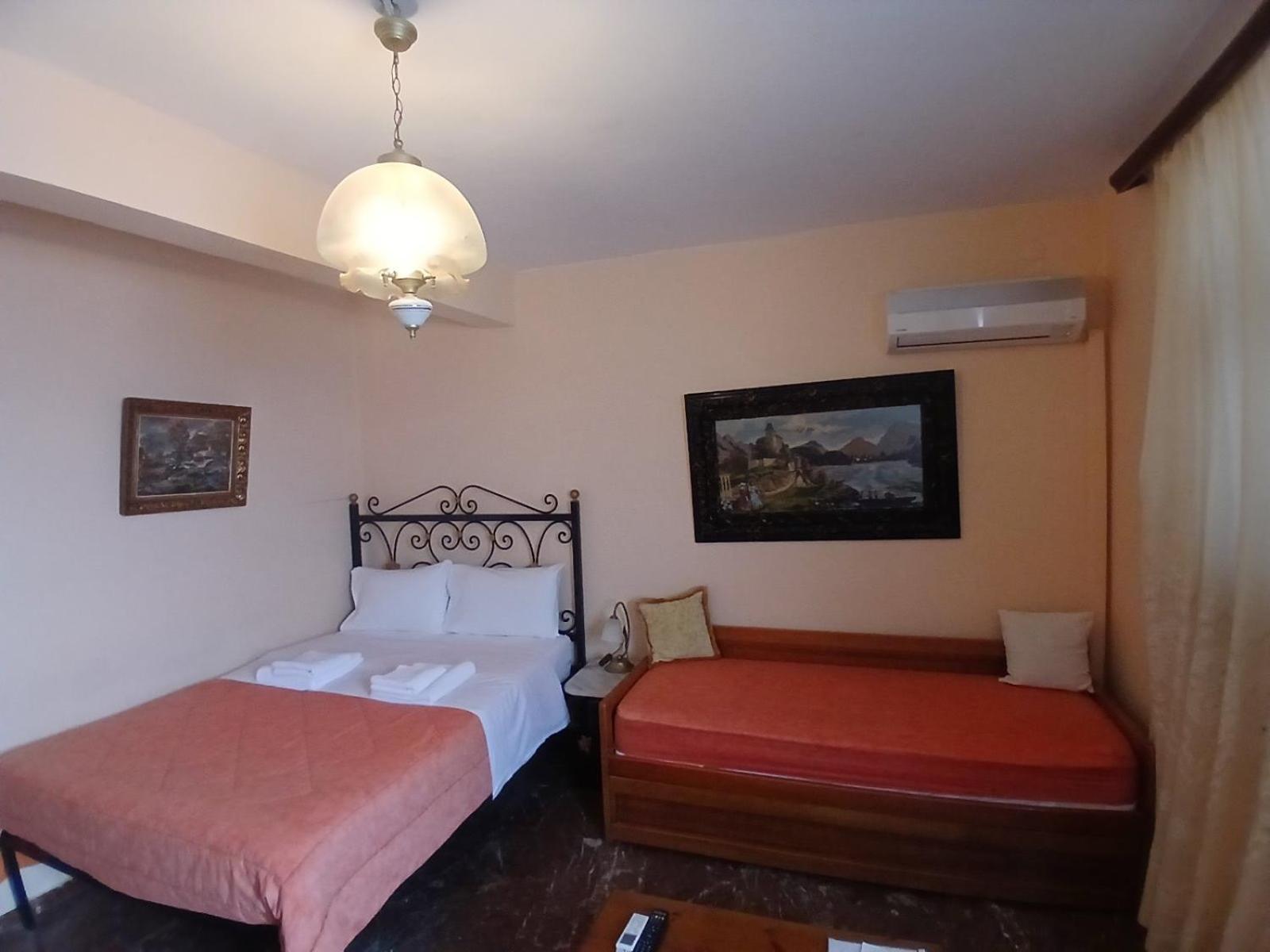 Pension Eleni Nafplion Exteriör bild