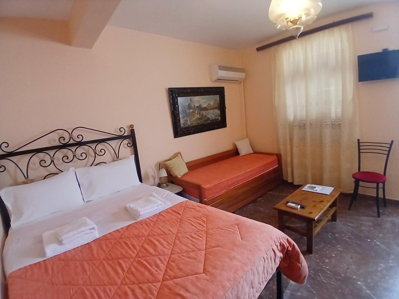 Pension Eleni Nafplion Exteriör bild