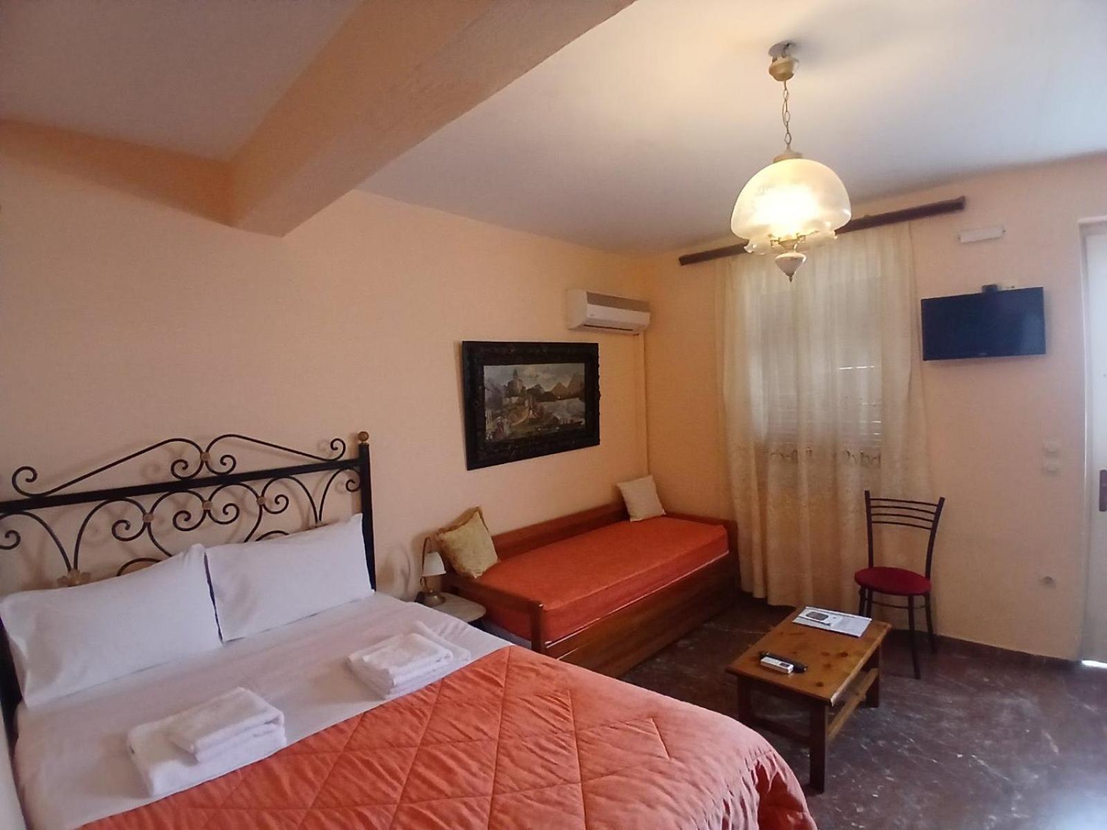 Pension Eleni Nafplion Exteriör bild