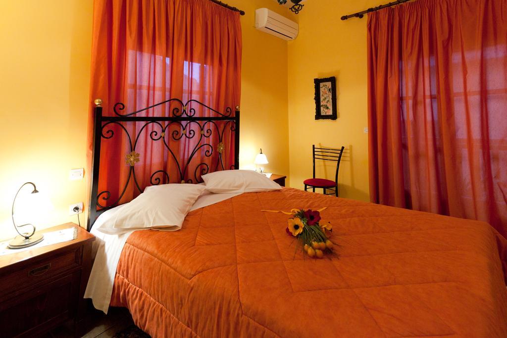 Pension Eleni Nafplion Rum bild
