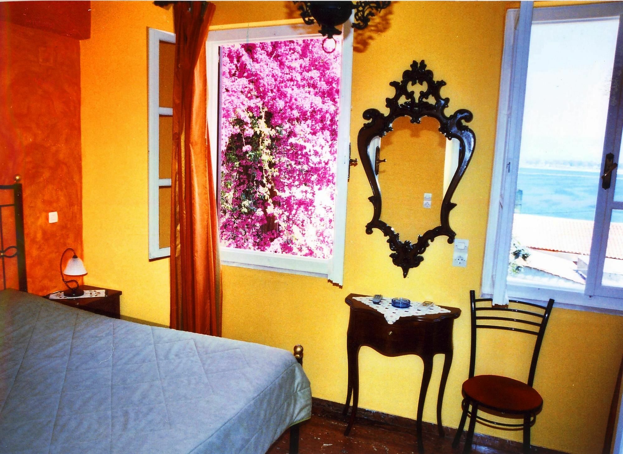 Pension Eleni Nafplion Exteriör bild